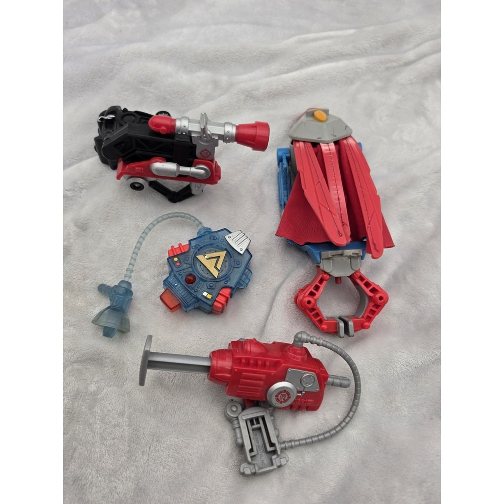 2002 FISHER PRICE RESCUE HEROES VOICE TECH Backpack Lot & accessories